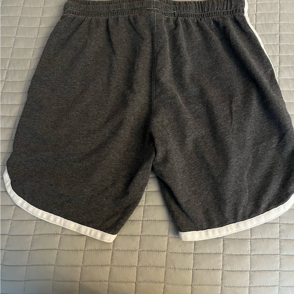 vibe Mens Shorts - Picture 2 of 4